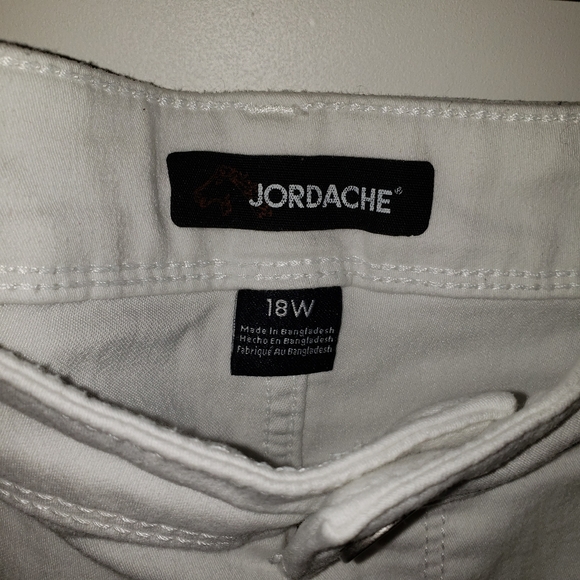Jordache Ankle Crop Jeans Runs SMALL - Picture 4 of 5